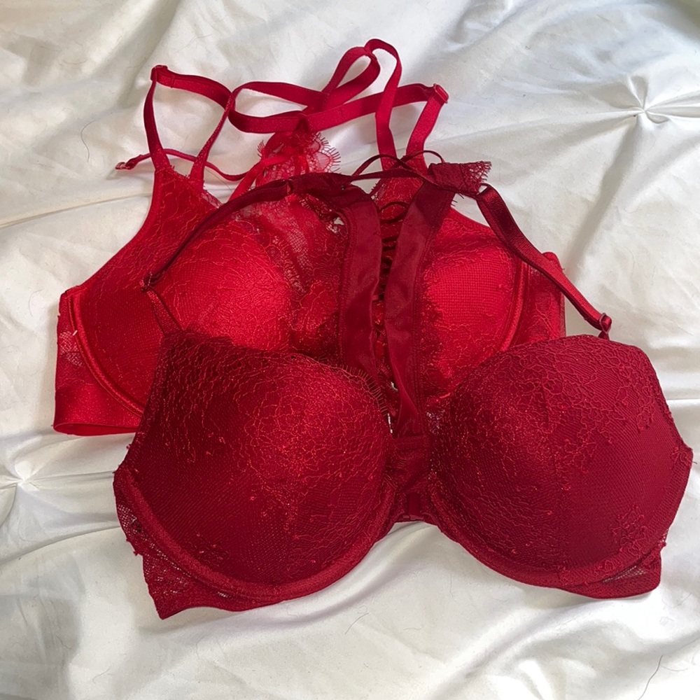 Red lace Victorias Secret bras 32C